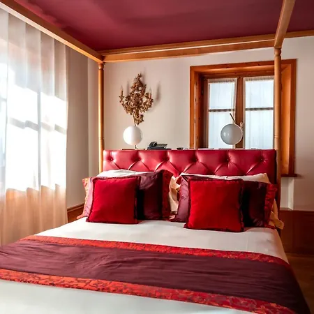 Ambra Cortina Luxury&fashion