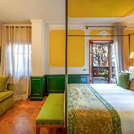Ambra Cortina Luxury&fashion Hotel