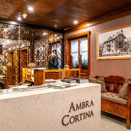 호텔 Ambra Cortina Luxury&fashion 코르티나 담페조